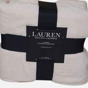 New Ralph Lauren Micromink Plush Cream blanket Full/QUEEN